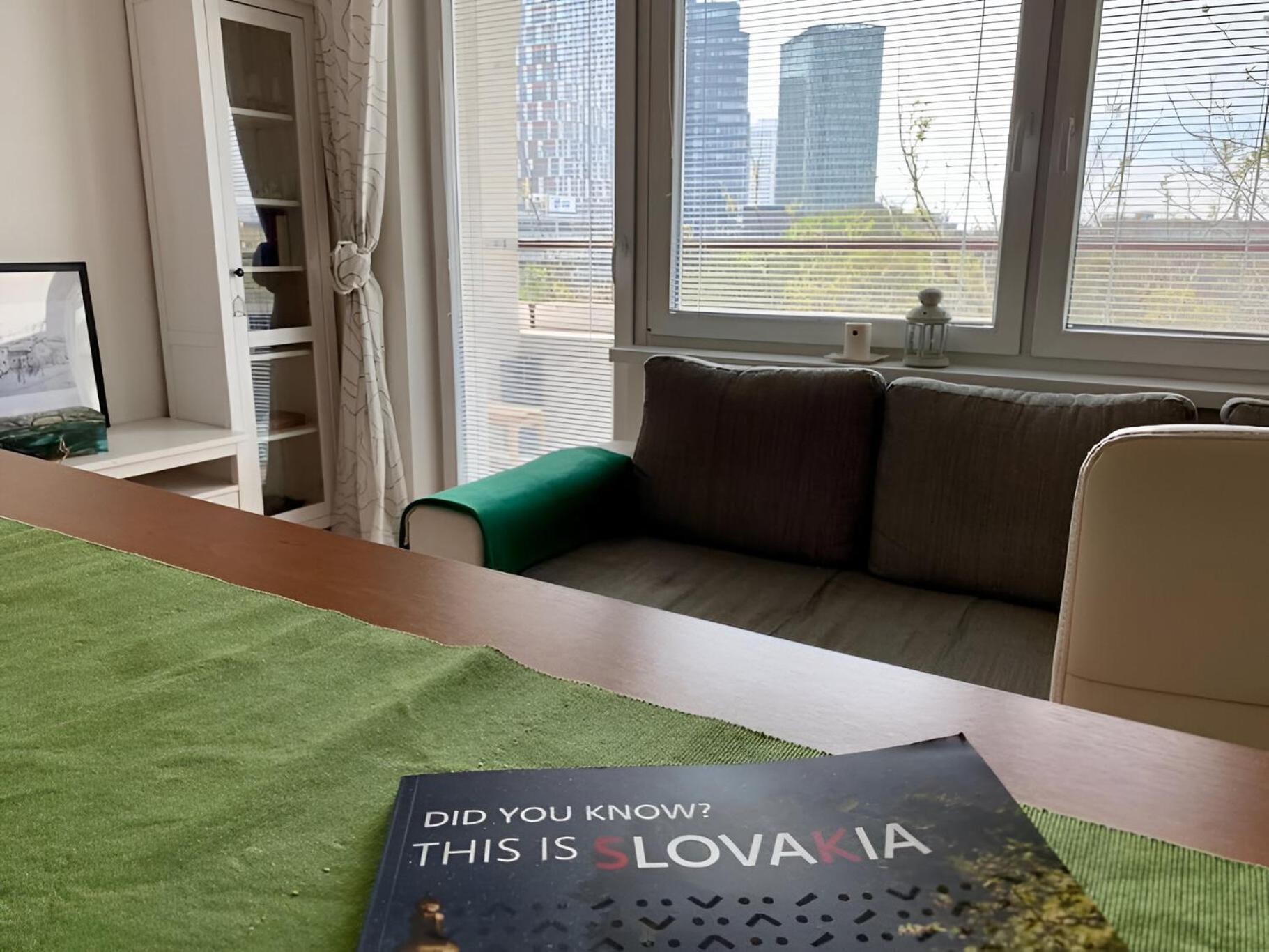 Park View City Center Location Apartment With Balcony Bratislava Extérieur photo